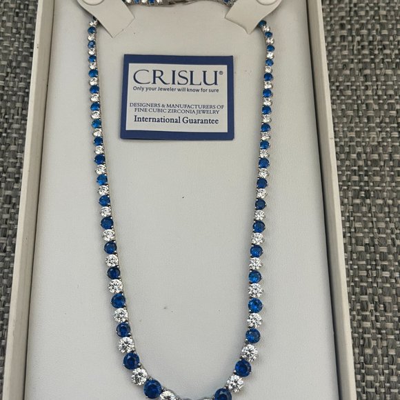CRISLU Sterling Platinum Blue CZ - GORGEOUS necklace - Worn ONCE - Picture 4 of 6